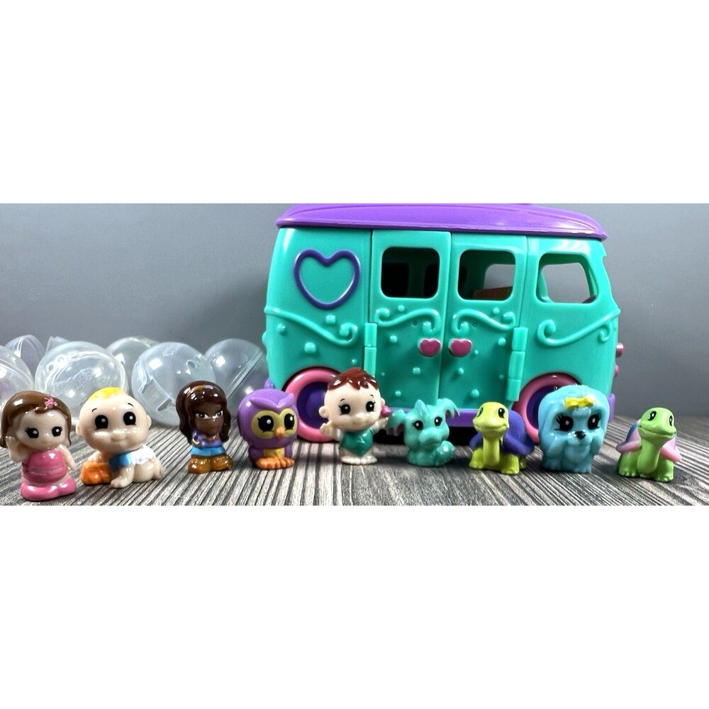 Squinkies Camper Van & 9 Squinkies